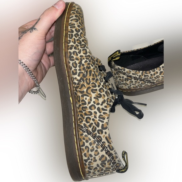 Dr. Marten Aldgate Leopard Print Lace Up Shoes Size 9 - Picture 6 of 14